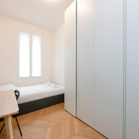 Luxury - Caccialepori 3 *