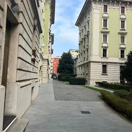 Daire Laurana Living Milano