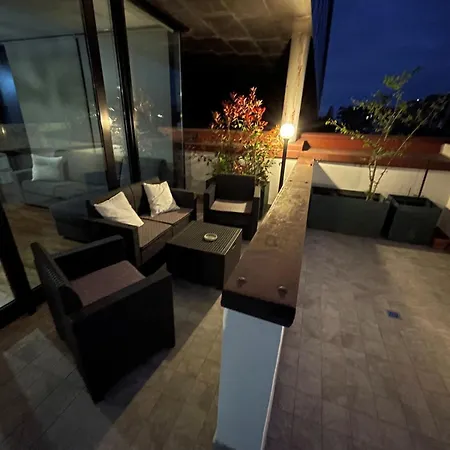 Beautiful Panoramic Penthouse - La Fortezza דירה