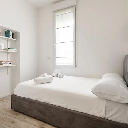 Spacious Modern Family Apartment Near Metro Apartamento