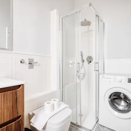 Top-floor Penthouse With Panoramic Terrace - 20 Minutes From San Siro & Duomo * Milano