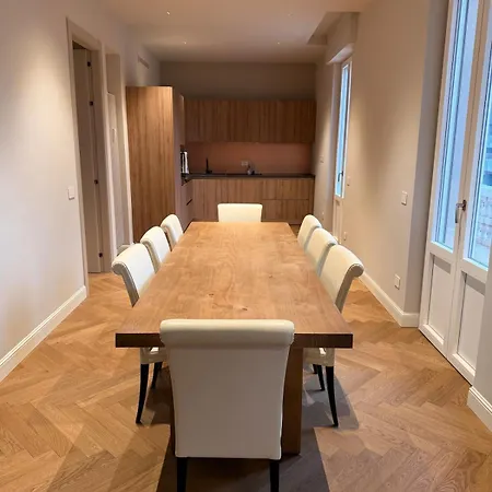Gae Aulenti Exclusive Suite, 3 Bedrooms, 3 Bathrooms 130 Sqm Apartment