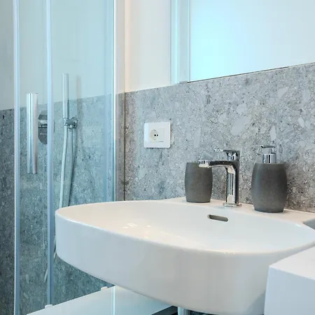 Bilocale Nuovo Vicino Porta Venezia شقة *