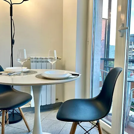 Apartment Chic Con Cucina Indipendente E Terrazzino Mailand