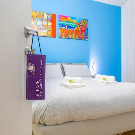 Elegant And Spacious 2bdr, 5 Min Station Milan
