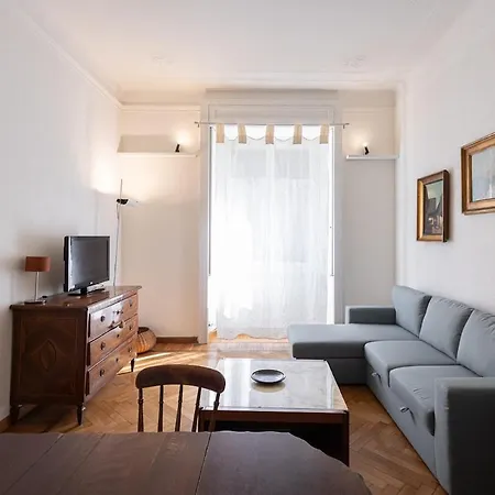 Large Comfort Suite 6 Persons Close Downtown Apartamento Milão