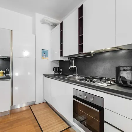 Duomo 10 Min-metro 5 Min - Nolo - Nest Balcony Wifi דירה מילאנו