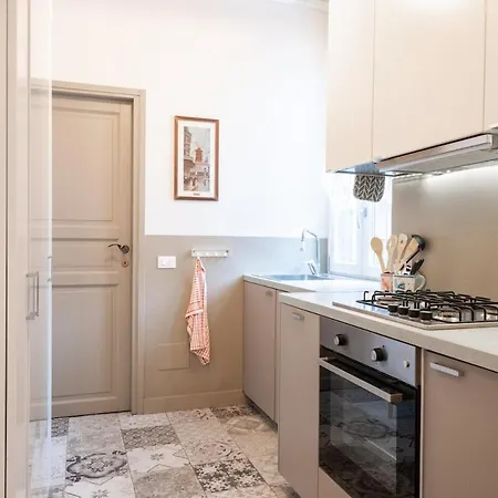 Host4u , O Host Nolo Cozy Loft In דירה *
