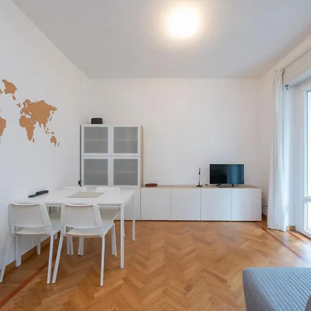 I-host Bright For 5 With Balconies Milano