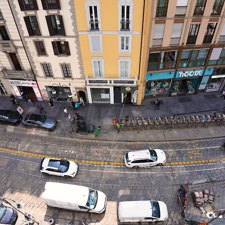 Duomo Modern In Via Torino - Prime Location アパート ミラノ