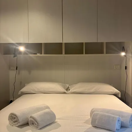 Charming Two-room Apartment, Just A Short Walk From The M1 And M2 Cadorna Subway Stations Apartment