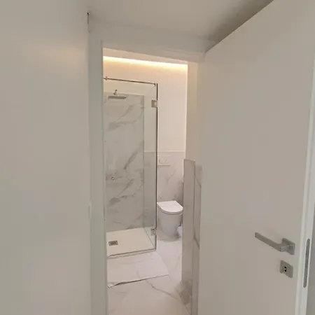 In Center Duomo, Designed, Ac, Wi-fi, Metro Apartamento *