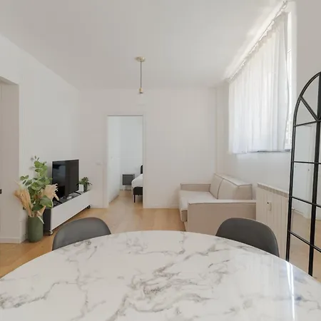 Apartment Guesthost - Ferdy X4 Near San Siro
