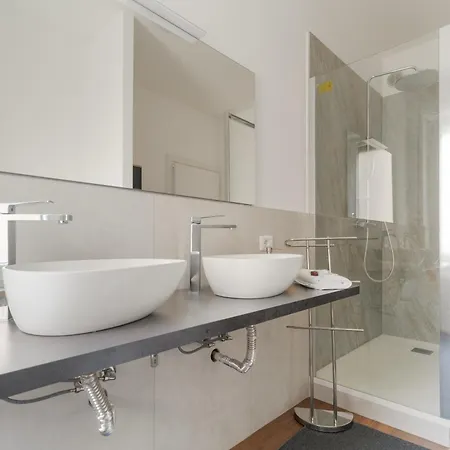 The Giambellino Diamond - 2 Baths - M4 Frattini Apartment Mailand