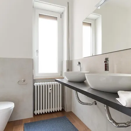 The Giambellino Diamond - 2 Baths - M4 Frattini Apartment *