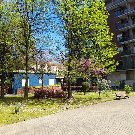 Navigli Sungarden * ميلان