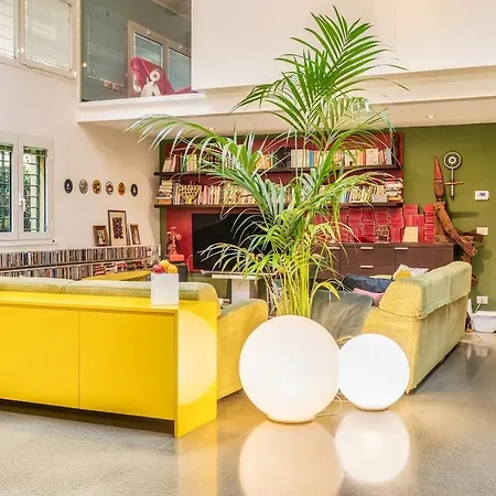 Stunning Loft With Private Court - Navigli District