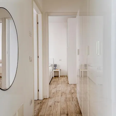 Spacious Modern Family Apartment Near Metro Milão