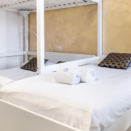 Apartment Attico, 1 Gbps Wifi, Ac, Duomo 20 Min *