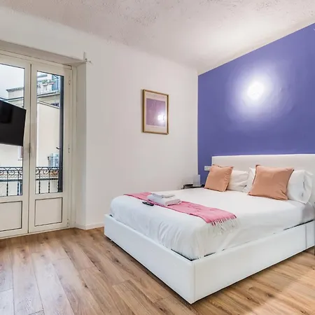 Daire 3 Bedroom Porta Venezia *