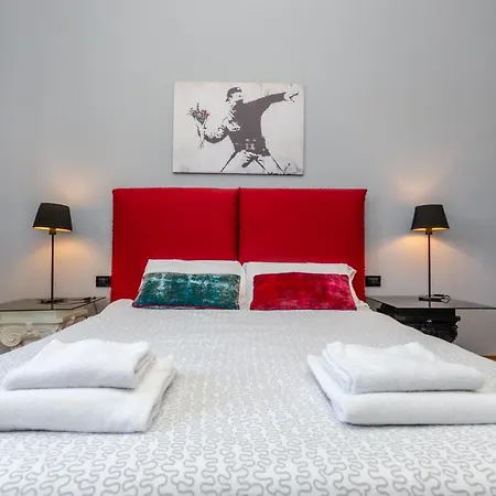 Elegante E Spaziosa Per Gruppi E Famiglie, 2 E 2 Bagni, Nel Cuore Di Milano, Con Affaccio Su Piazza Gramsci