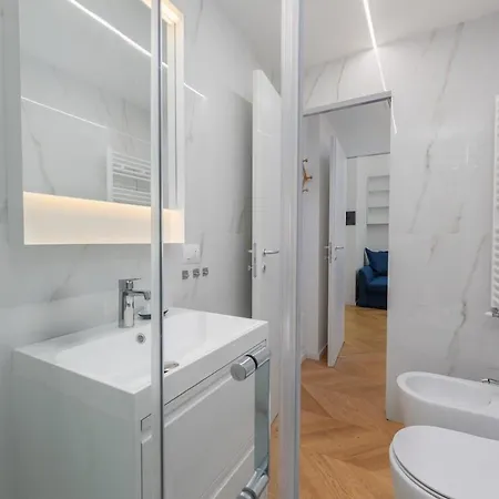 5 Min To Metro, 8-15 Min To Station And Duomo, Air Conditioning * Milan