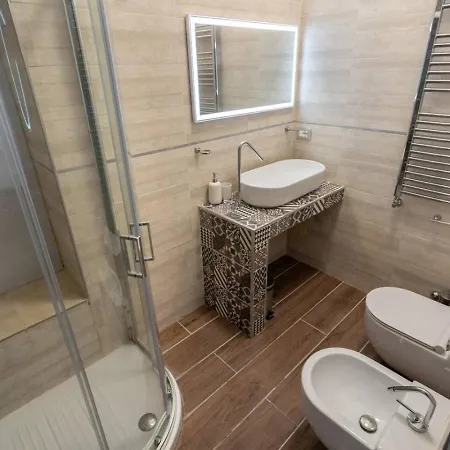 Apartment Duomo 10min - Elegant - Metro 2min *