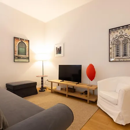 Chic Design | Brera & Sempione Park * Milan