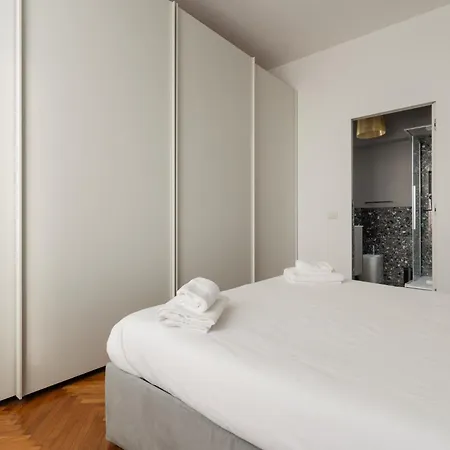 Guesthost - Cenisio Lovely Flat Lejlighed
