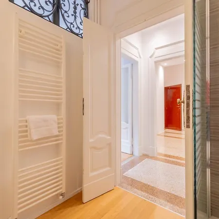Daire Velvet & Marble - Stylish Luxury Center *
