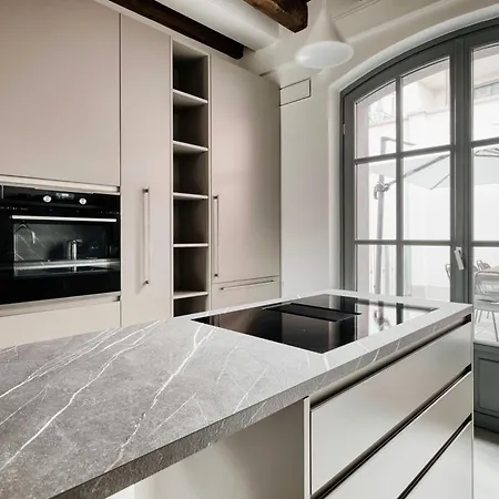 Luxury 5br Retreat Near Navigli Appartamento *