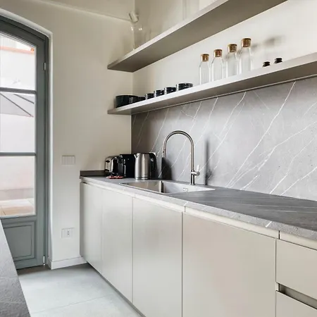 Appartamento Luxury 5br Retreat Near Navigli Milano