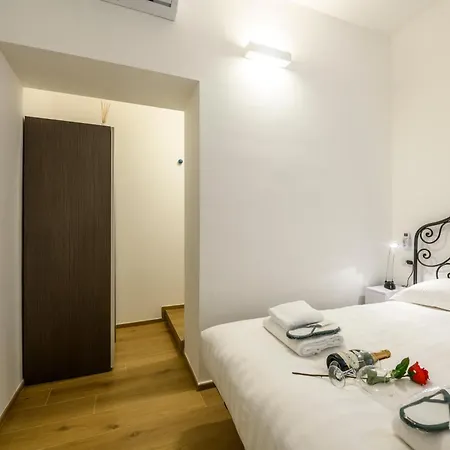 Cesariano, 11 - In Centro - Parco&movida Apartamento Milán