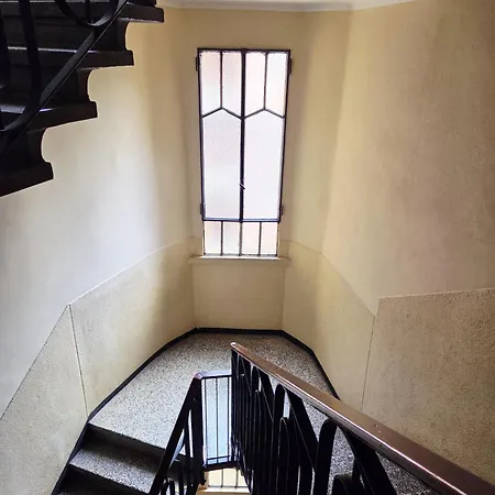 Appartement Bocconi Con Balcone Collection