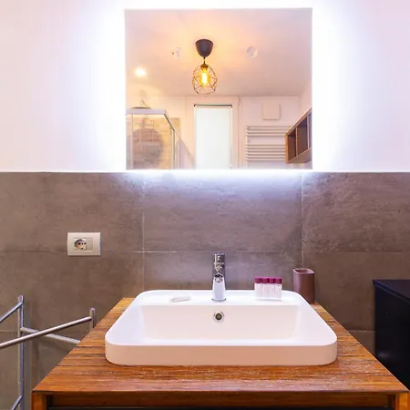 I-host - Charming Loft In Navigli *