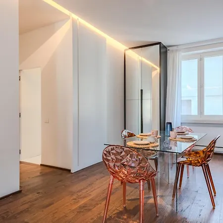 Easytopstay - Monte Napoleone Exclusive Living * ミラノ