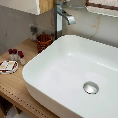 I-host Ornato - Spacious 2br For 10 Guests With 3 Bathrooms * Milan