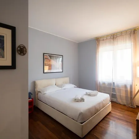Luminosissimo Trilocale In Zona Solari Daire *