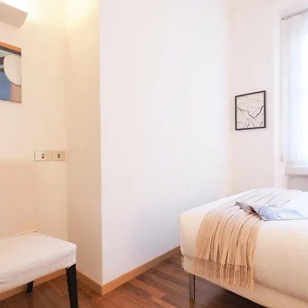Contempora - Smart Living In A Two Bedroom - Dateo Apartment *
