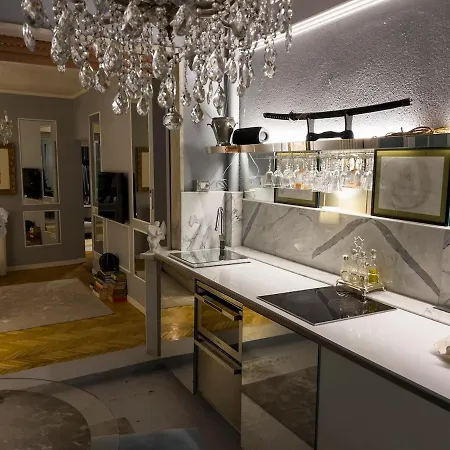 Penthouse With Super Terrace شقة *