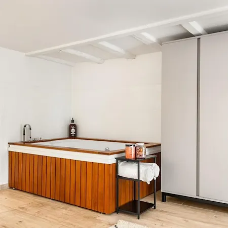 Elisabeth S Loft ميلان