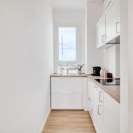 Top-floor Penthouse With Panoramic Terrace - 20 Minutes From San Siro & Duomo *