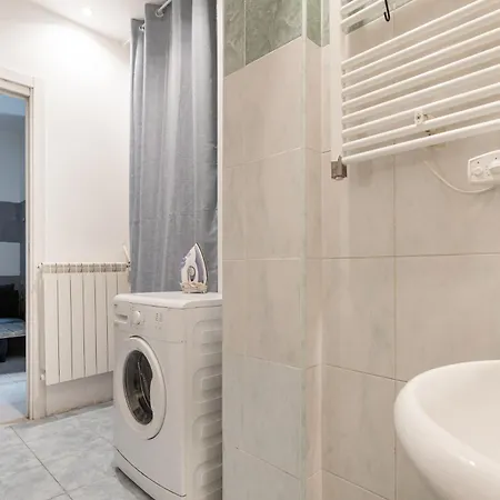 Guesthost - Modern Loft X4 Navigli * Milan