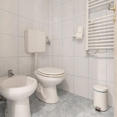 Apartment Guesthost - Modern Loft X4 Navigli