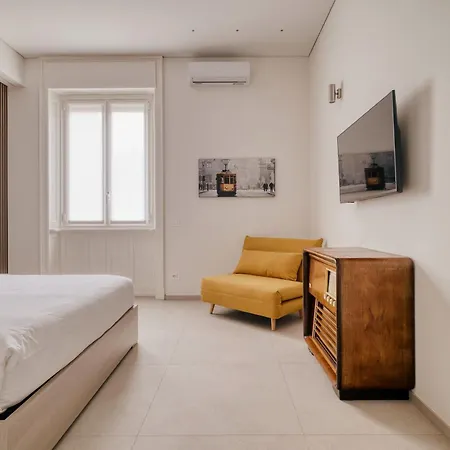 Lejlighed Hostmate - - Viale Corsica - 15 Min From Duomo *
