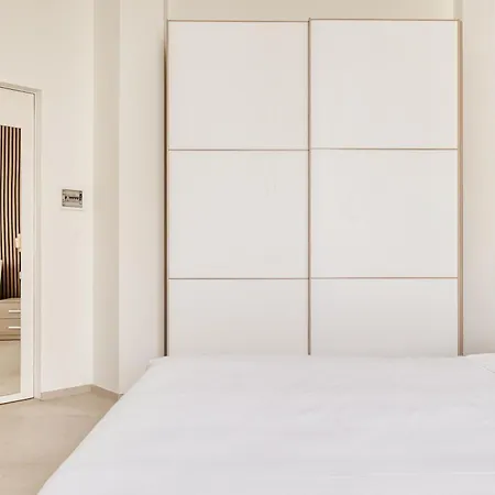 Hostmate - - Viale Corsica - 15 Min From Duomo Lejlighed Milano