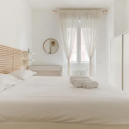 Guesthost - Cozy Balcony Flat Close To Navigli * 米兰