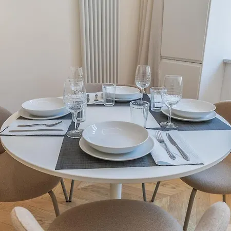 5 Min To Metro, 8-15 Min To Station And Duomo, Air Conditioning Daire