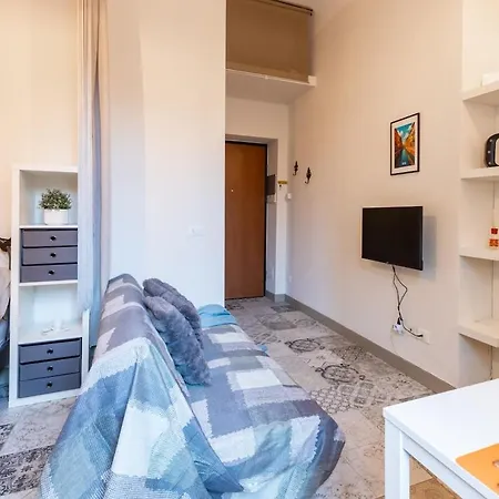 דירה Host4u , O Host Nolo Cozy Loft In *