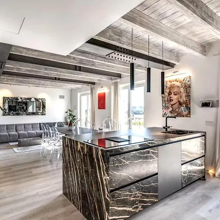 Elvezia Chic Апартаменты